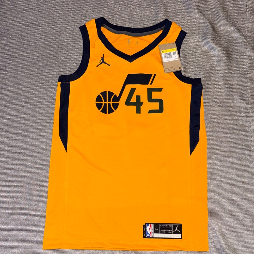 Brand New Men’s Jordan NBA Utah Jazz Donovan Mitchell #45 size Small